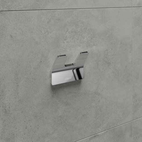 Крючок двойной Lemark SMOOTH LINE для полотенец и халатов, хром серебристый