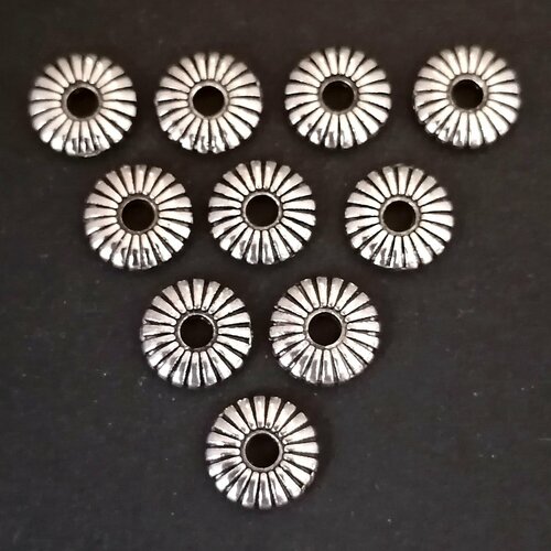 Бусины-разделитель Античное серебро 8х8 мм 10шт 179₽