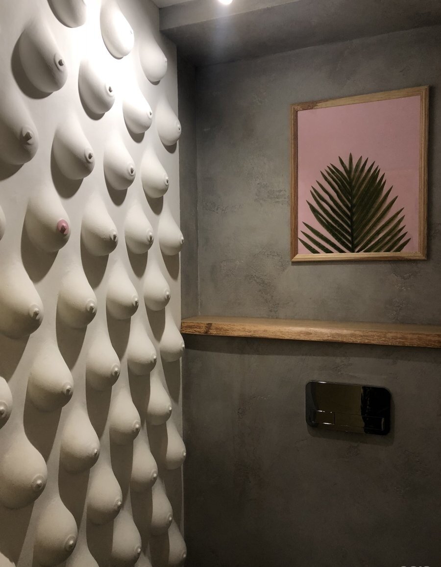 Панели ARTSTUDIO "Женская грудь" 245x205 см белый цвет 4шт