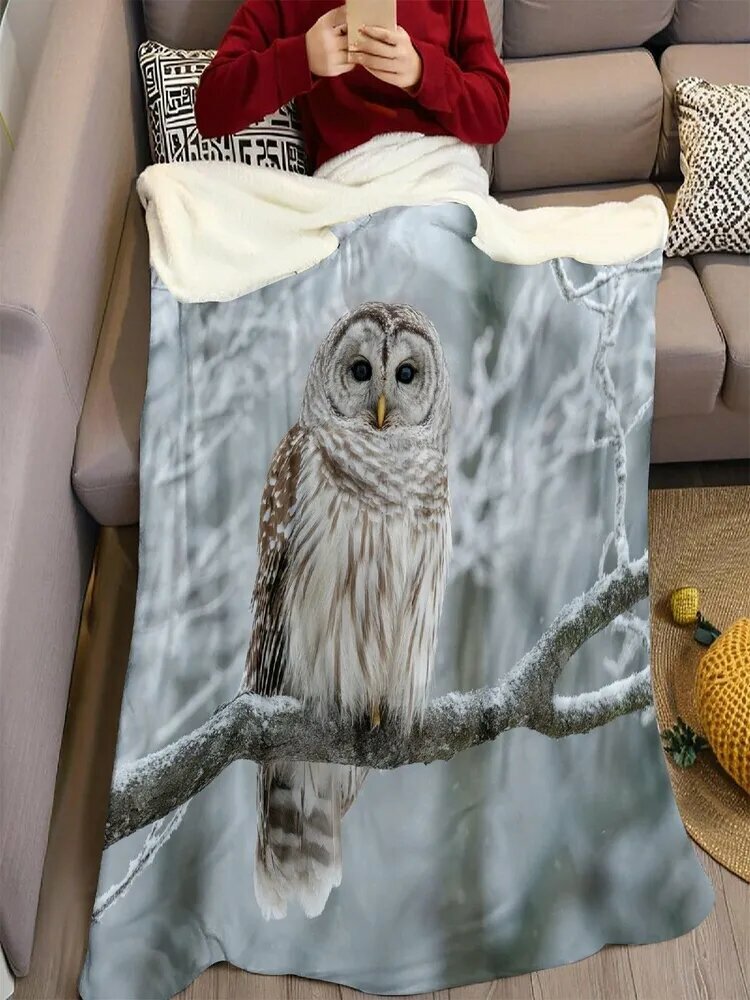 Плед с фотопринтом Полосатая лесная сова  Фланель 200 см х 150 см