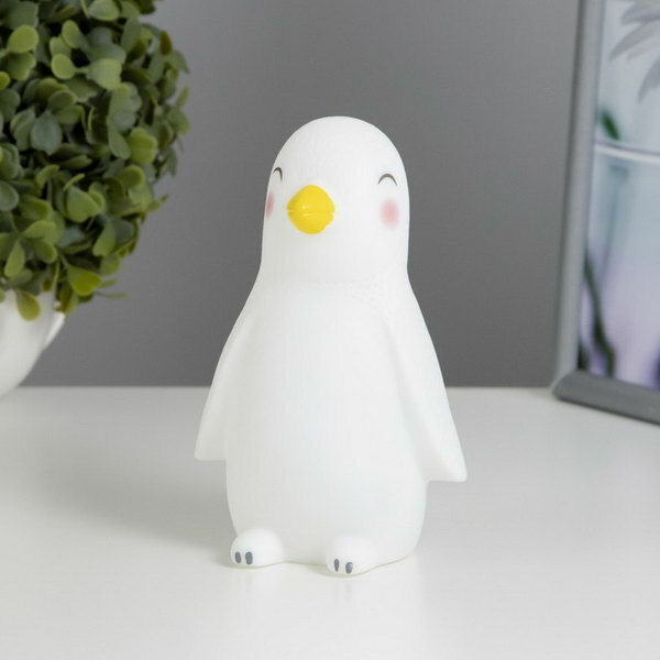 Ночник "Пингвин" LED от батареек 3хLR44 белый 9х8х14.5 см
