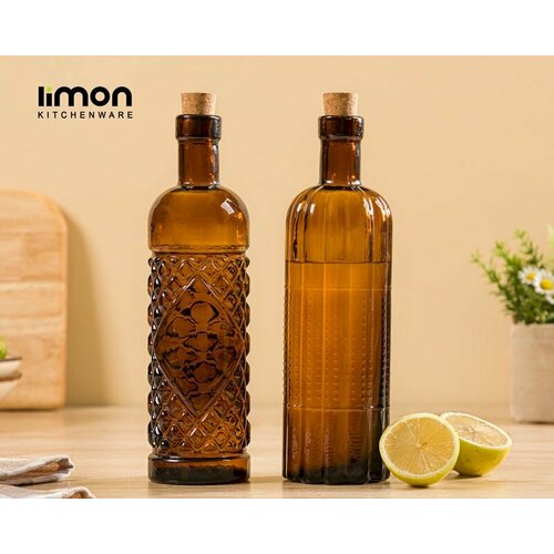 Темная стеклянная бутылка 671₽