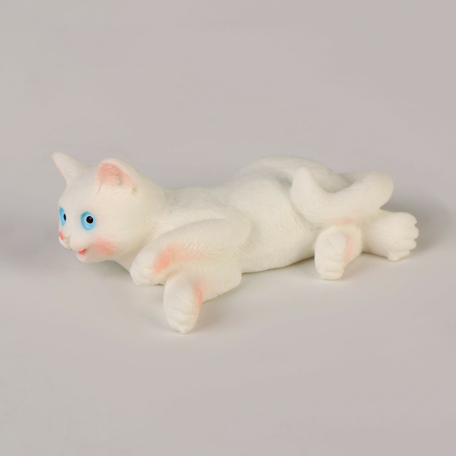 Миниатюра кукольная «Ласковый котик», набор 3 шт, размер 1 шт. — 2,5 × 1,5 × 4,5 см (1шт.)