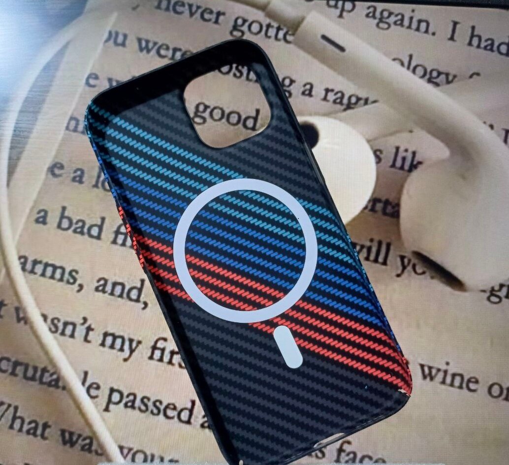 Чехол, карбоновый, для для телефонов iPhone 15 жёсткий — фото 1