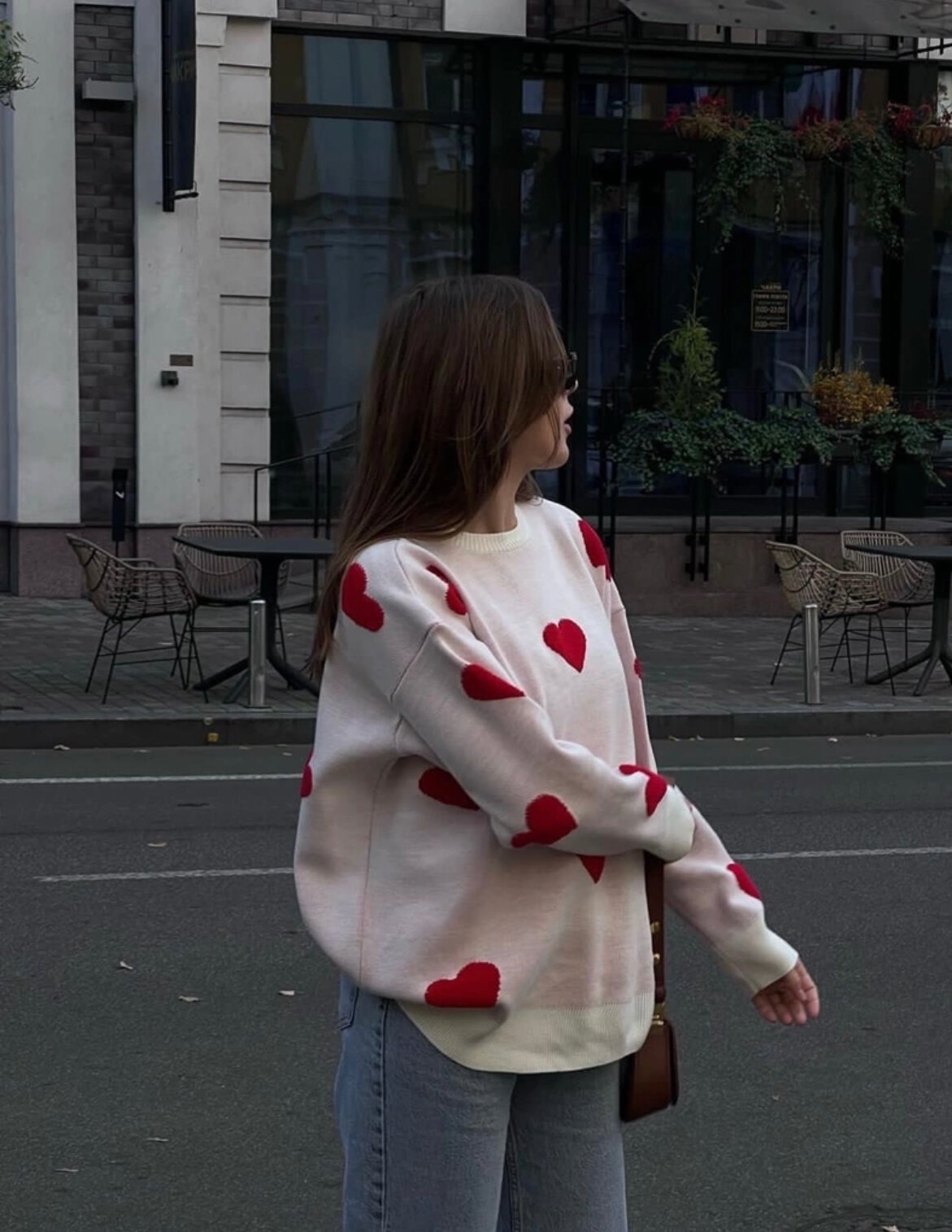 Свитер розовый 