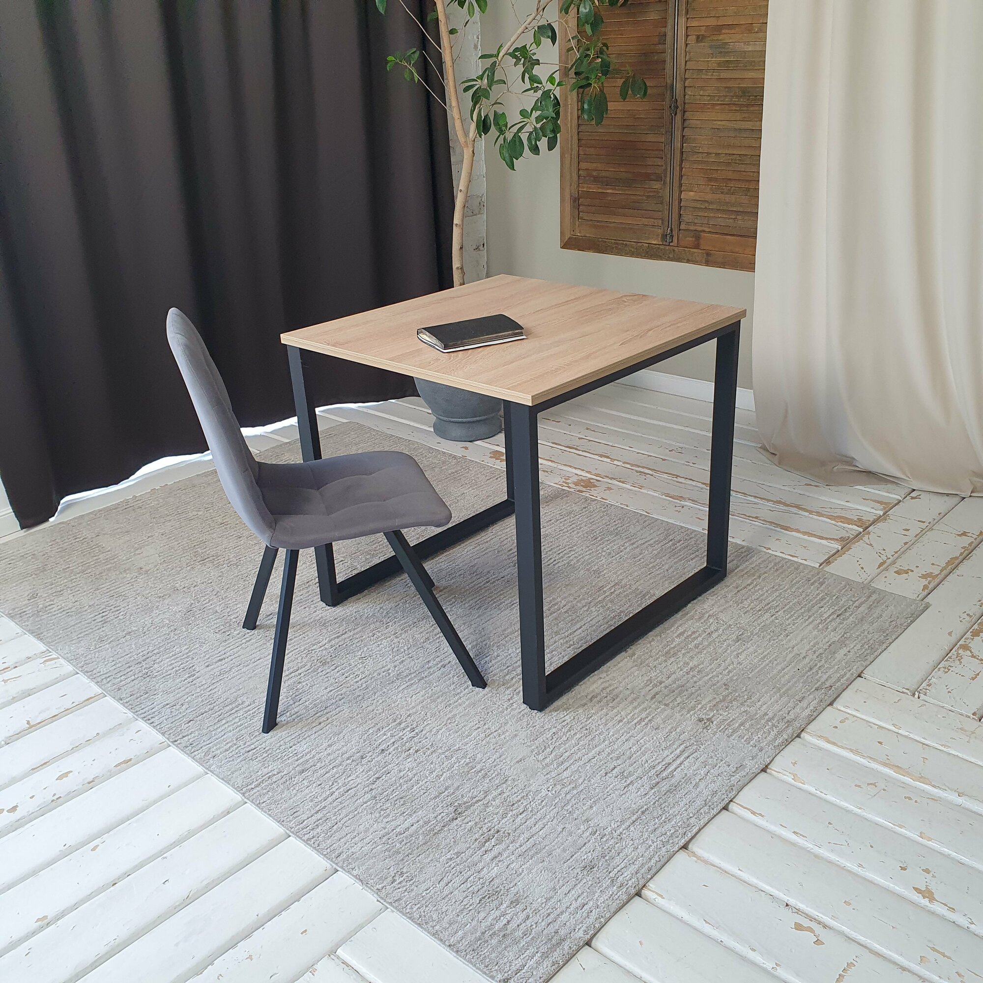 Компьютерный стол лофт Дуб 80*80 см. Черные ножки