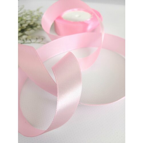 Лента атласная 25 мм длина 2285 метра 237₽