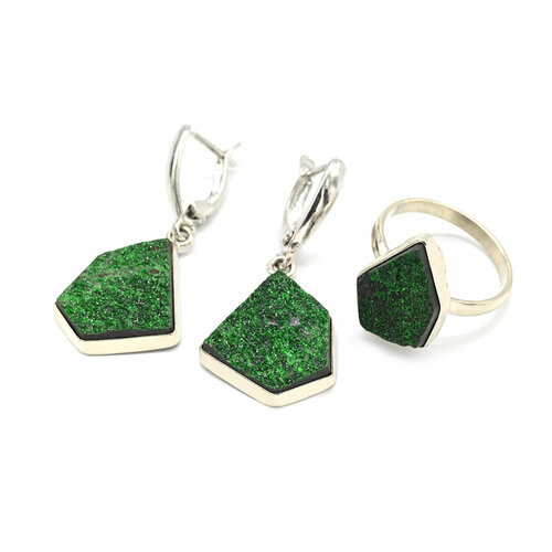 Комплект бижутерии Радуга Камня: кольцо, серьги, гранат, размер кольца 17.5, зеленый