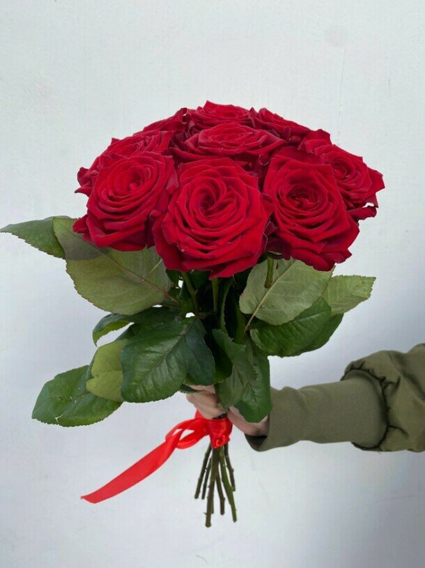 Букет Well Flowers круглый букет невесты 9 красных роз букет свежих цветов