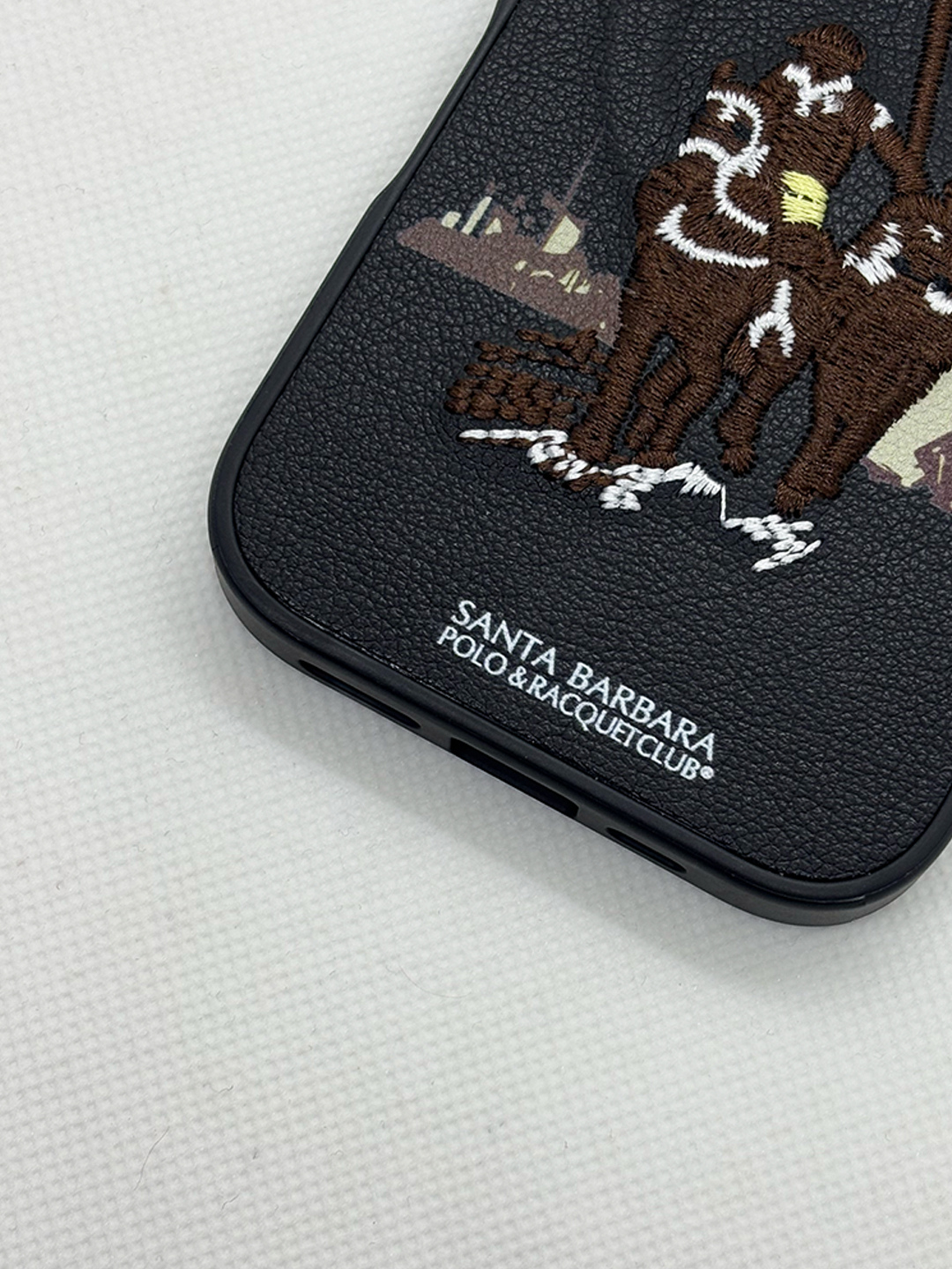 Чехол для iPhone 15 Pro Santa Barbara Polo & Racquet, защита, стильный дизайн — фото 1