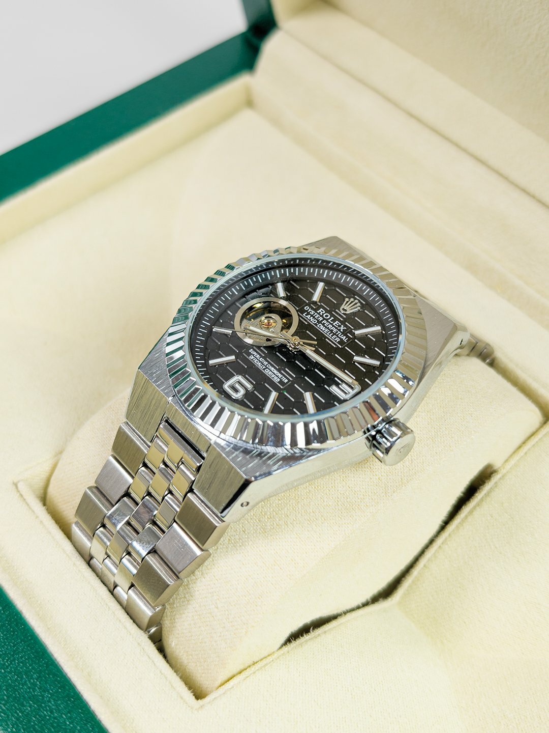 Наручные часы 120