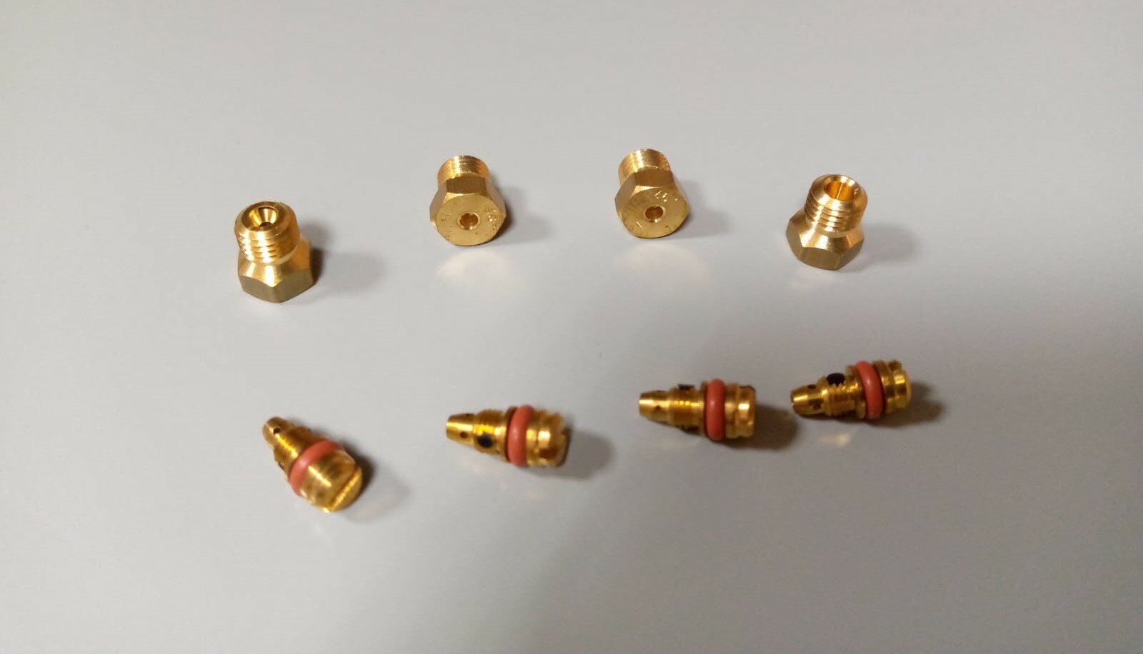 фото Форсунки для природного газа варочных панелей Bosch Сименс, 10007933