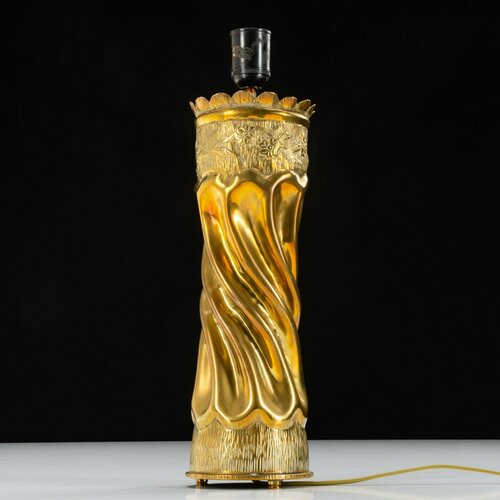 Лампа настольная, выполненная из американской 105мм гильзы, латунь, бакелит