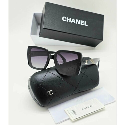 Солнцезащитные очки Chanel, черный