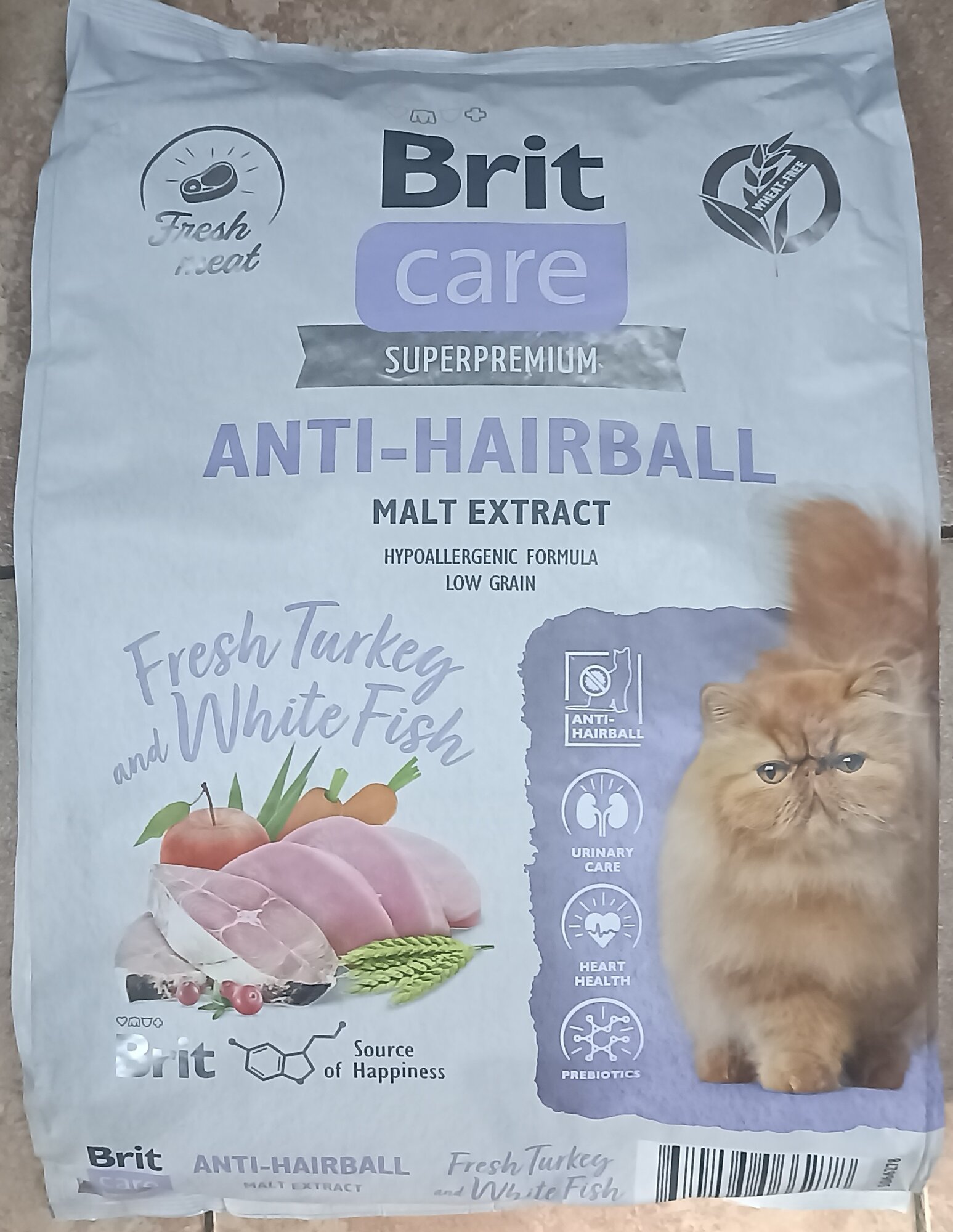 Сухой корм Brit Care Anti-Hairball для кошек с индейкой и белой рыбой 7 кг