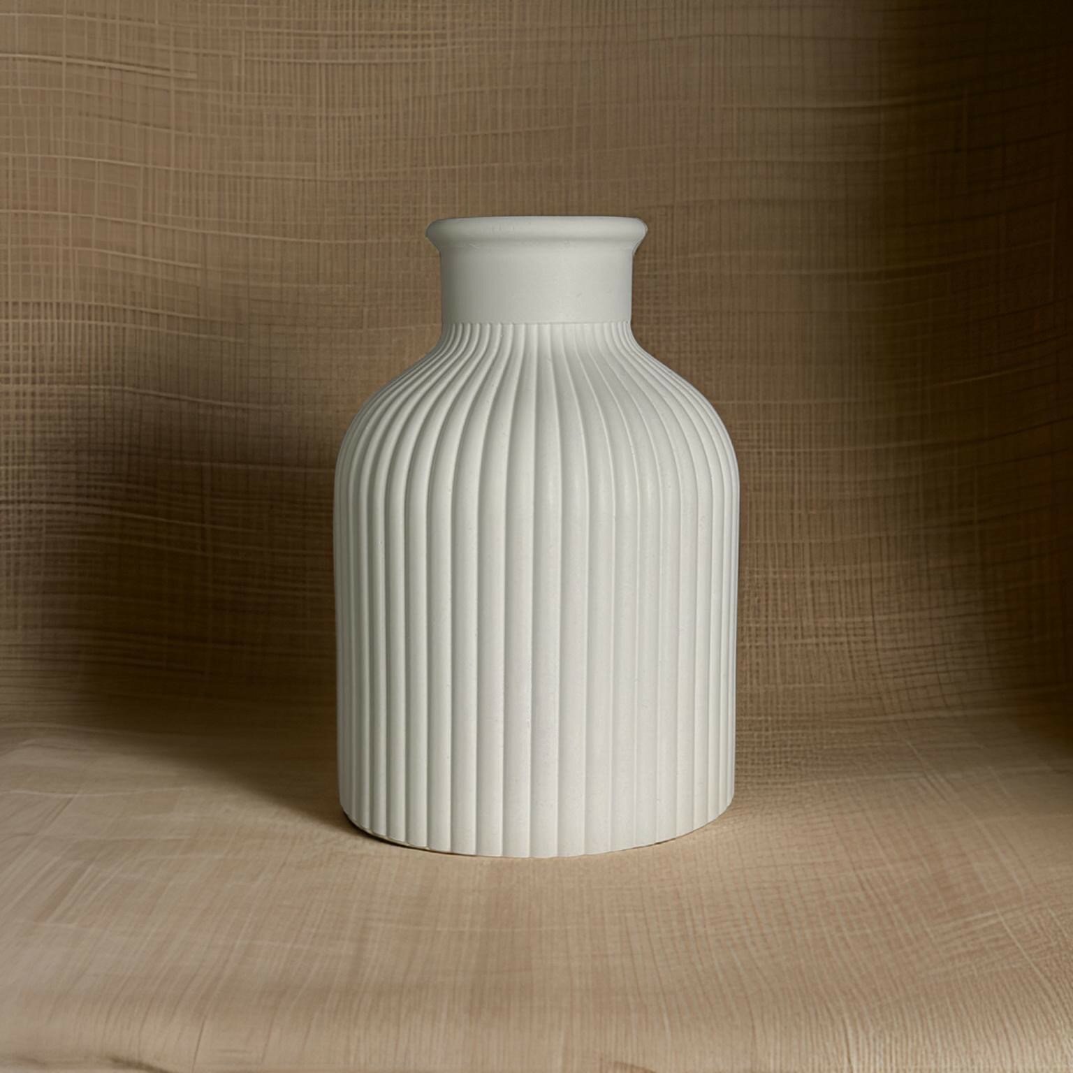 фото Ваза декоративная из гипса