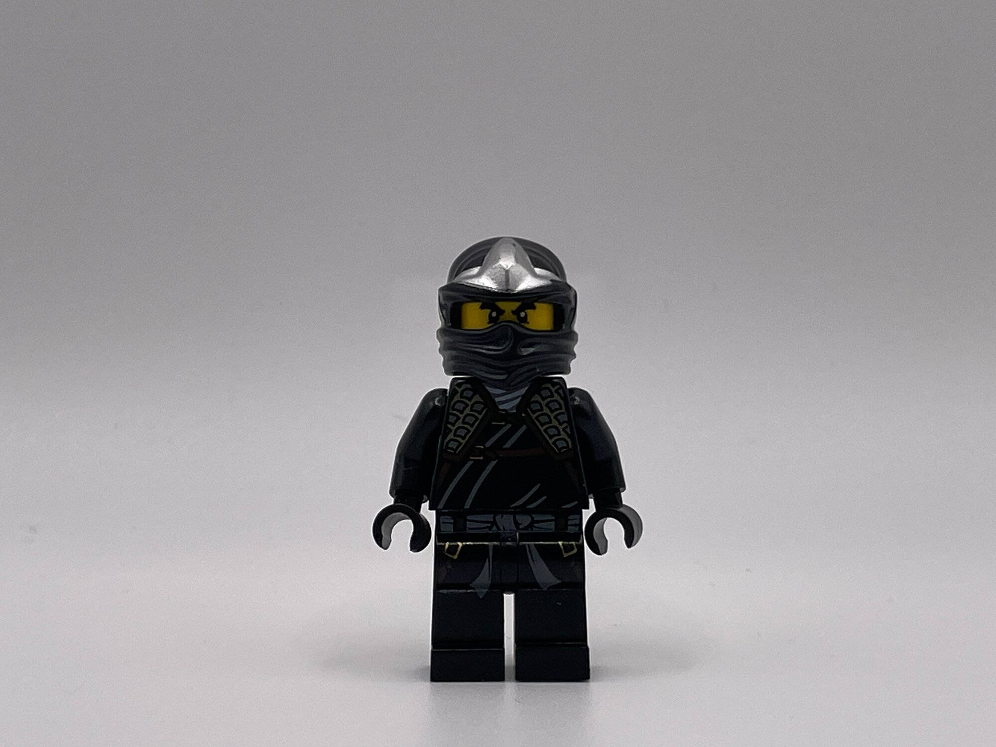 Минифигурка LEGO Ninjago Cole ZX njo054