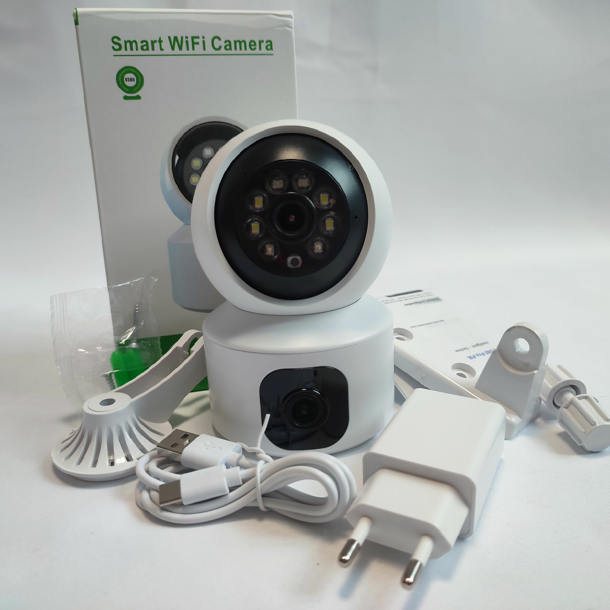 Видеоняня беспроводная wifi (V380), c обзором 360, ночной съемкой и датчиком движения