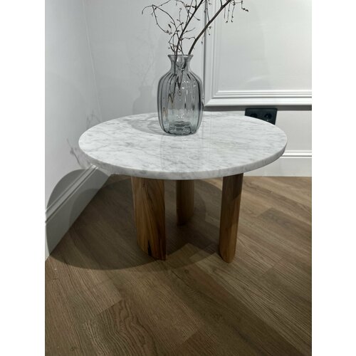 Круглый журнальный столик из итальянского серого мрамора Negro подстолье из массива цвет масла Натуральный 280 Woodmood Fresco 44990₽