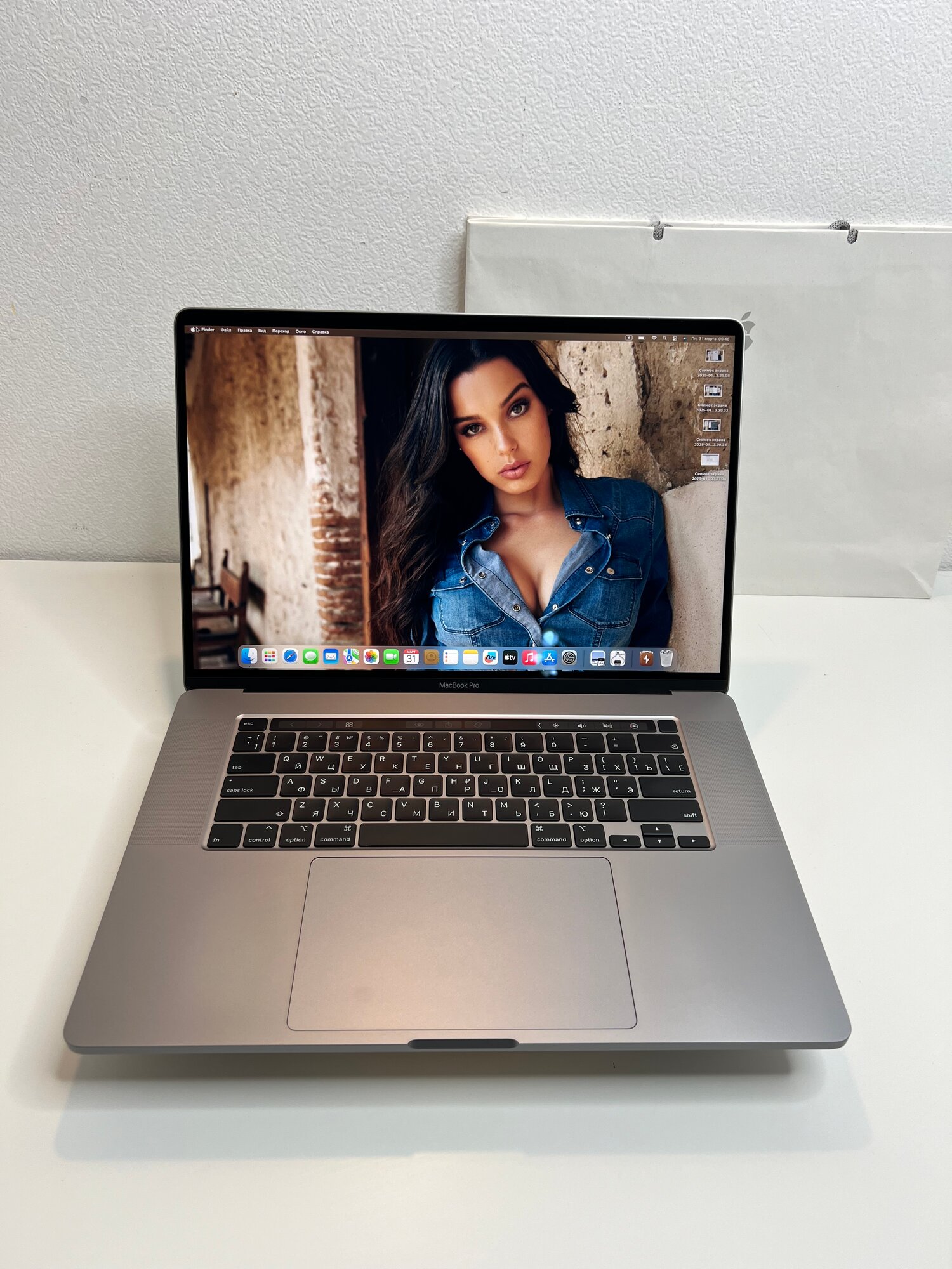 Apple Macbook Pro 14 M1 Pro 16Gb 512SSD Space Gray 8-core CPU, 14