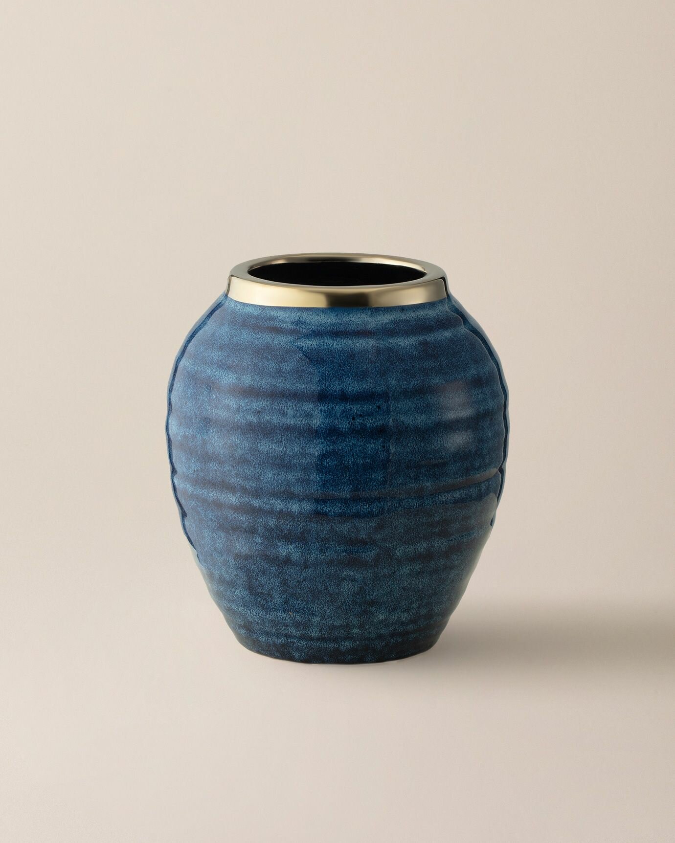 Ваза для цветов. Состав:100% Керамика. Размер:19X19X215CM. Цвет: Синий/IRIS