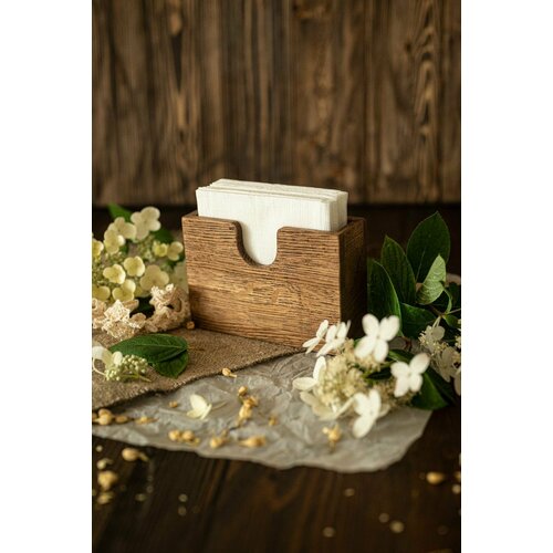 Салфетница тёмная деревянная из массива дуба 145х50х100 мм