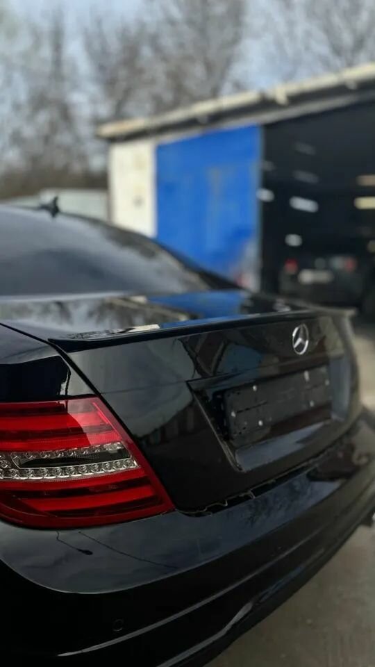 Спойлер Mercedes-Benz W204 AMG черный глянец