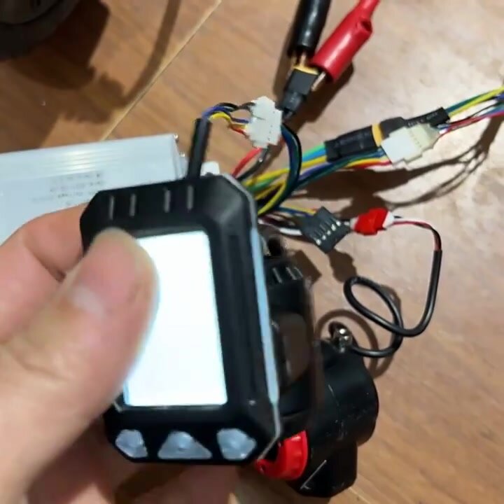 24V250W бесщеточный контроллер для электрического скутера, 3,5-дюймовый колесный мотор, бесщеточный драйвер, ЖК-панель инструмента — фото 1