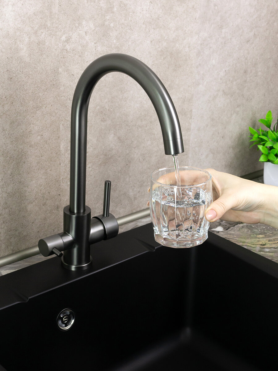 Смеситель для кухни с краном для питьевой воды — фото 1
