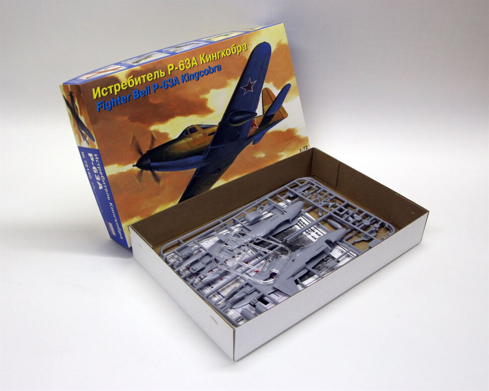 Сборная модель Истребитель П-63А "Кингкобра" (1/72) EE72140 — фото 1