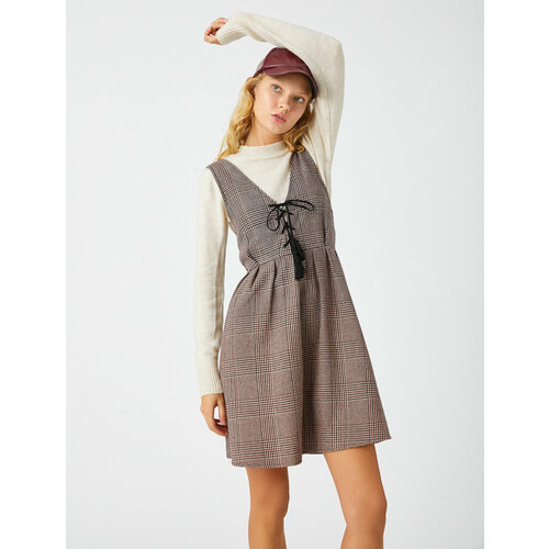 фото Платье koton, размер 34, бежевый