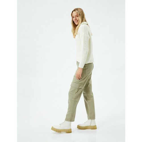 фото Брюки koton, размер 36, хаки