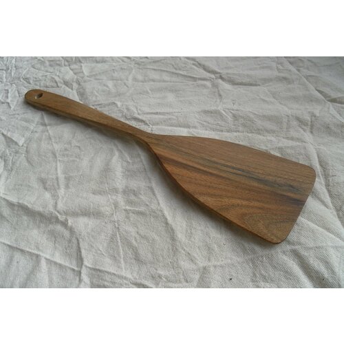 Лопатка кулинарная из древесины ореха