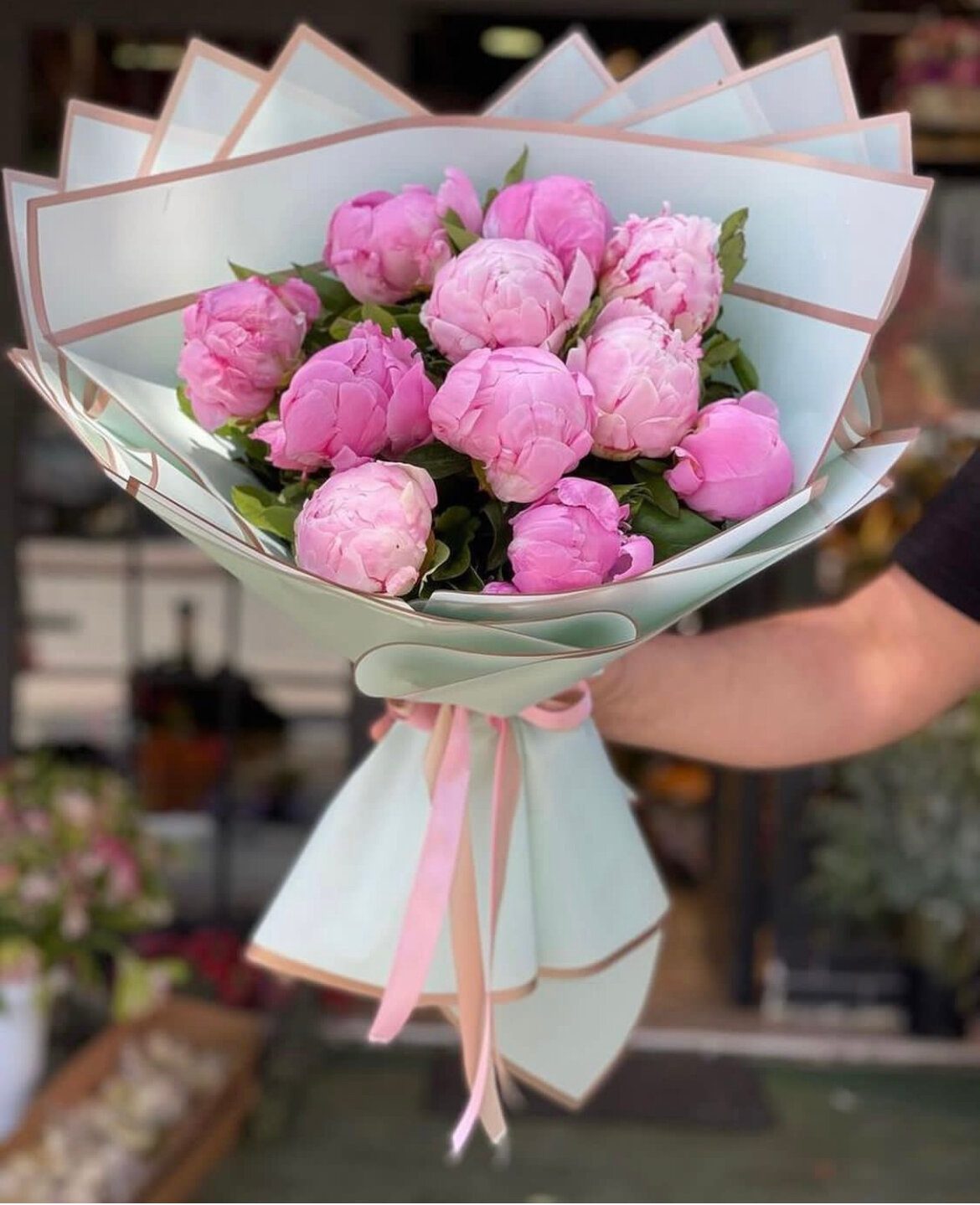 Премиум букет из розовых пионов, цветы премиум, шикарный, красивый букет цветов, пионы розовые.