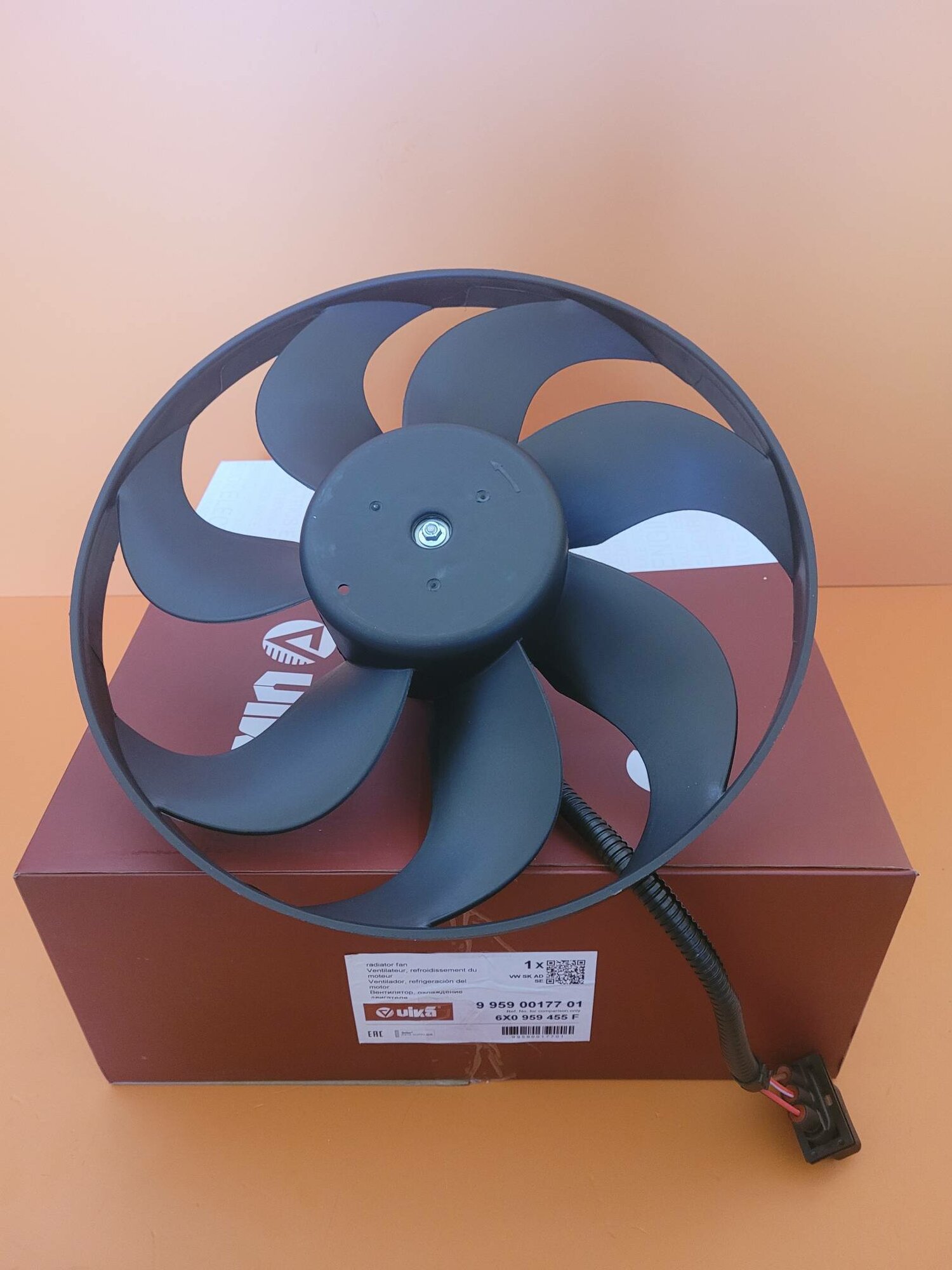 Вентилятор охлаждения радиатора (345мм) 250/60W Skoda Octavia Tour 1997-2011 (ОЕ:1J0959455F/1JD959455/6QD959455A/6X0959455A/6X0959455F)