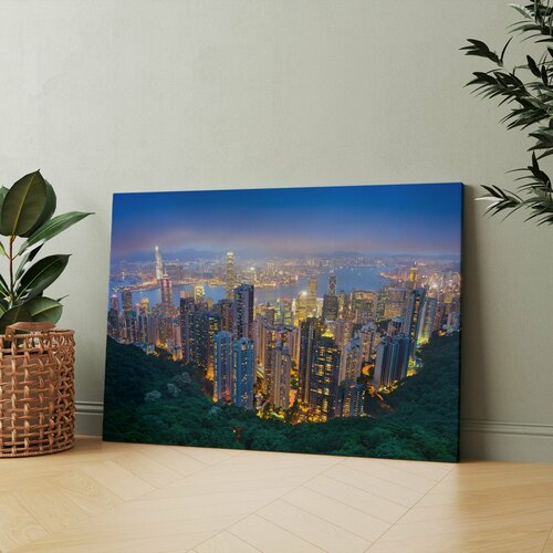 Картина на холсте Большой город с множеством высоких зданий 20x30 см Интерьерная на стену 869₽