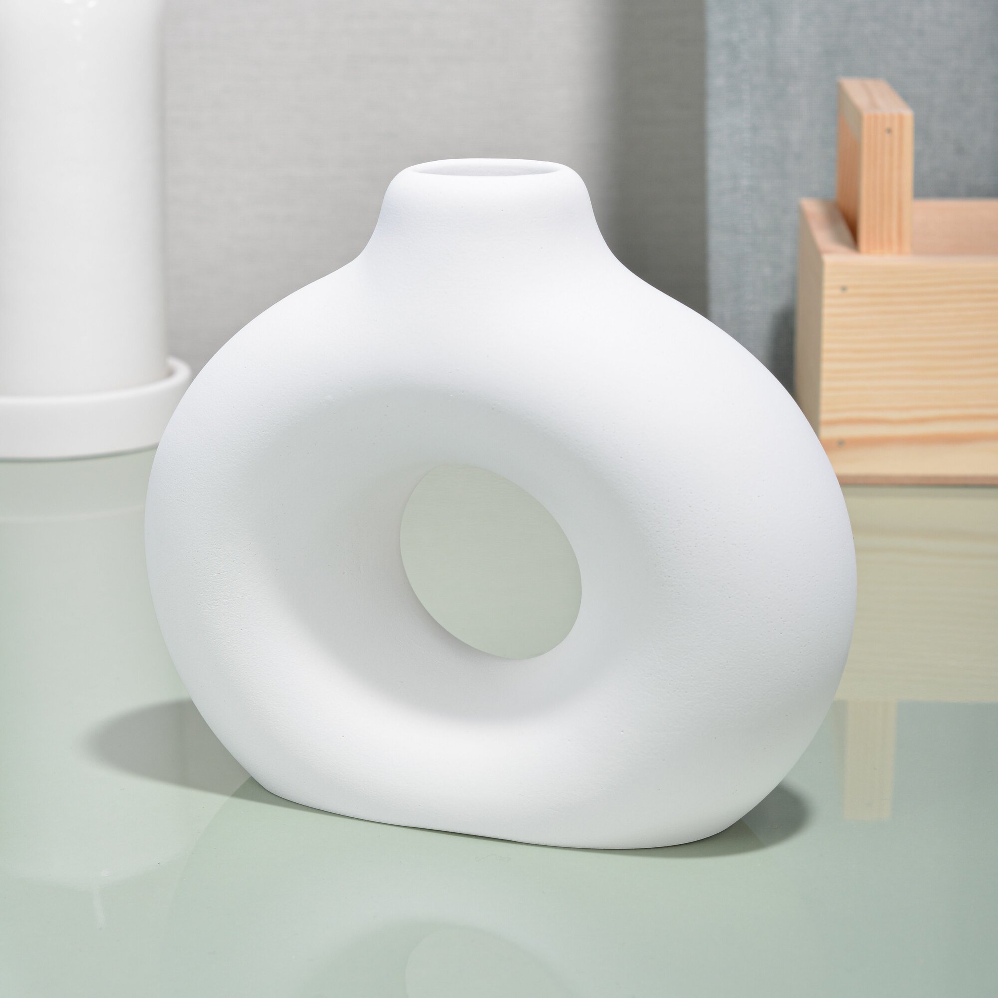 фото Ваза из гипса для сухоцветов Кольцо, 14,5*5*13 см, белый матовый