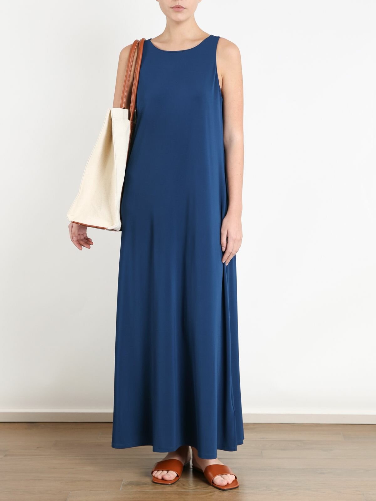 Платье Max Mara Весна-лето 2024, размер XS