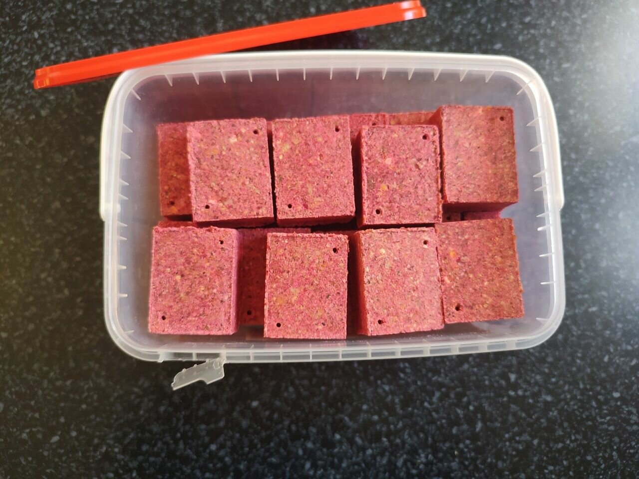 Контейнер жмыха 44 плитки макуха премиум качество клубника 1.6кг