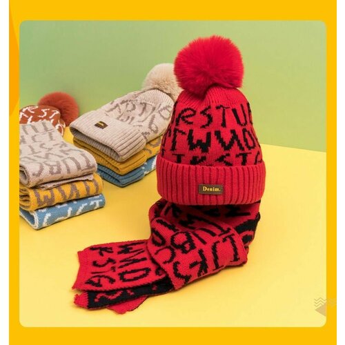 фото Шапка , размер 2-7 лет, красный нет бренда
