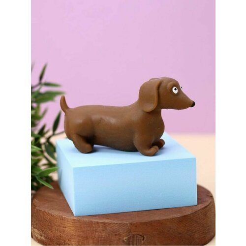 Игрушка антистресс, мялка Stretchy dachshund brown