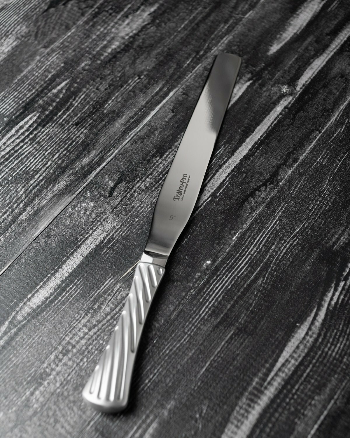 Кондитерская Лопатка Tojiro, сталь Mo-V, длина 235 мм, Япония