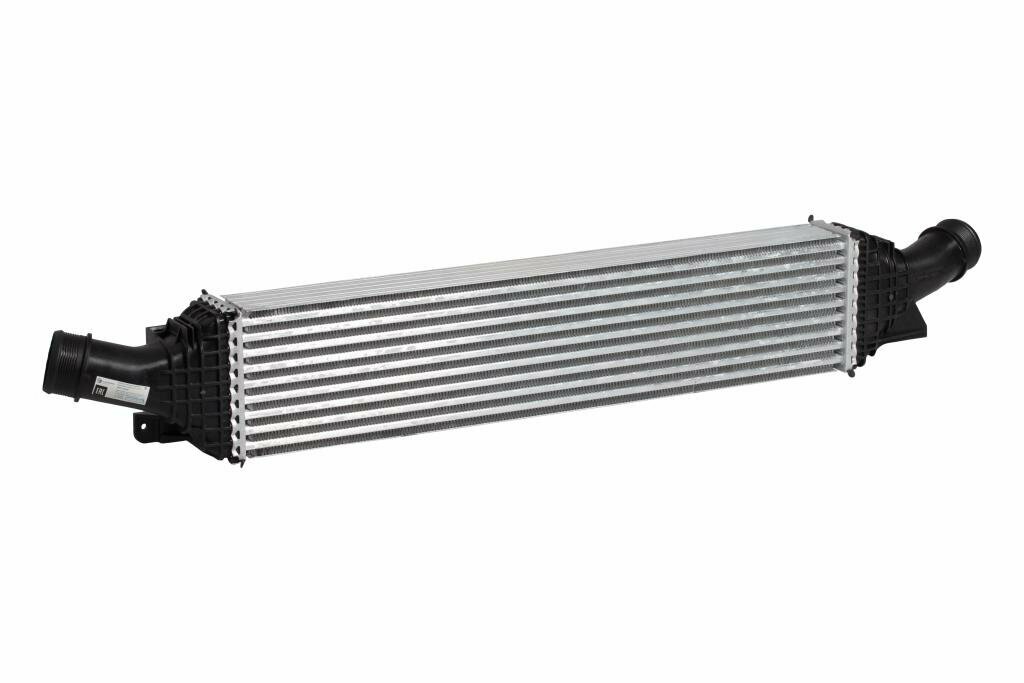 ОНВ (радиатор интеркулера) для автомобилей Audi A4/A6/Q3/Q5 LRIC 18180 LUZAR