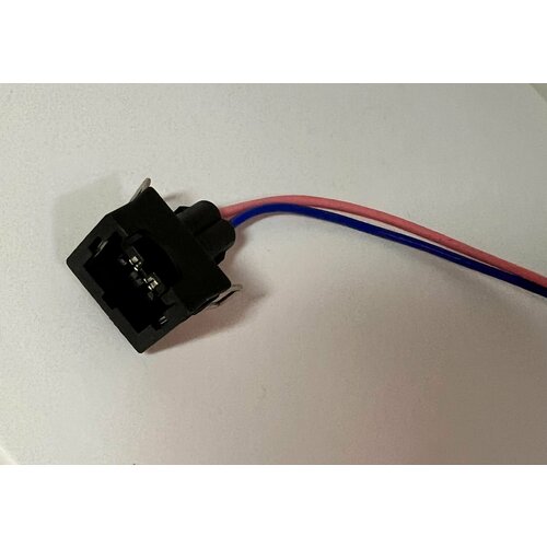 Разъем топливного насоса автономного отопителя (сухой фен) 12/24 В