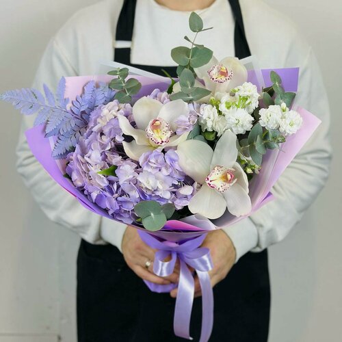 Изображение товара Лавандовый комплимент из гортензий, орхидей и маттиолы. Rybe-flowers.