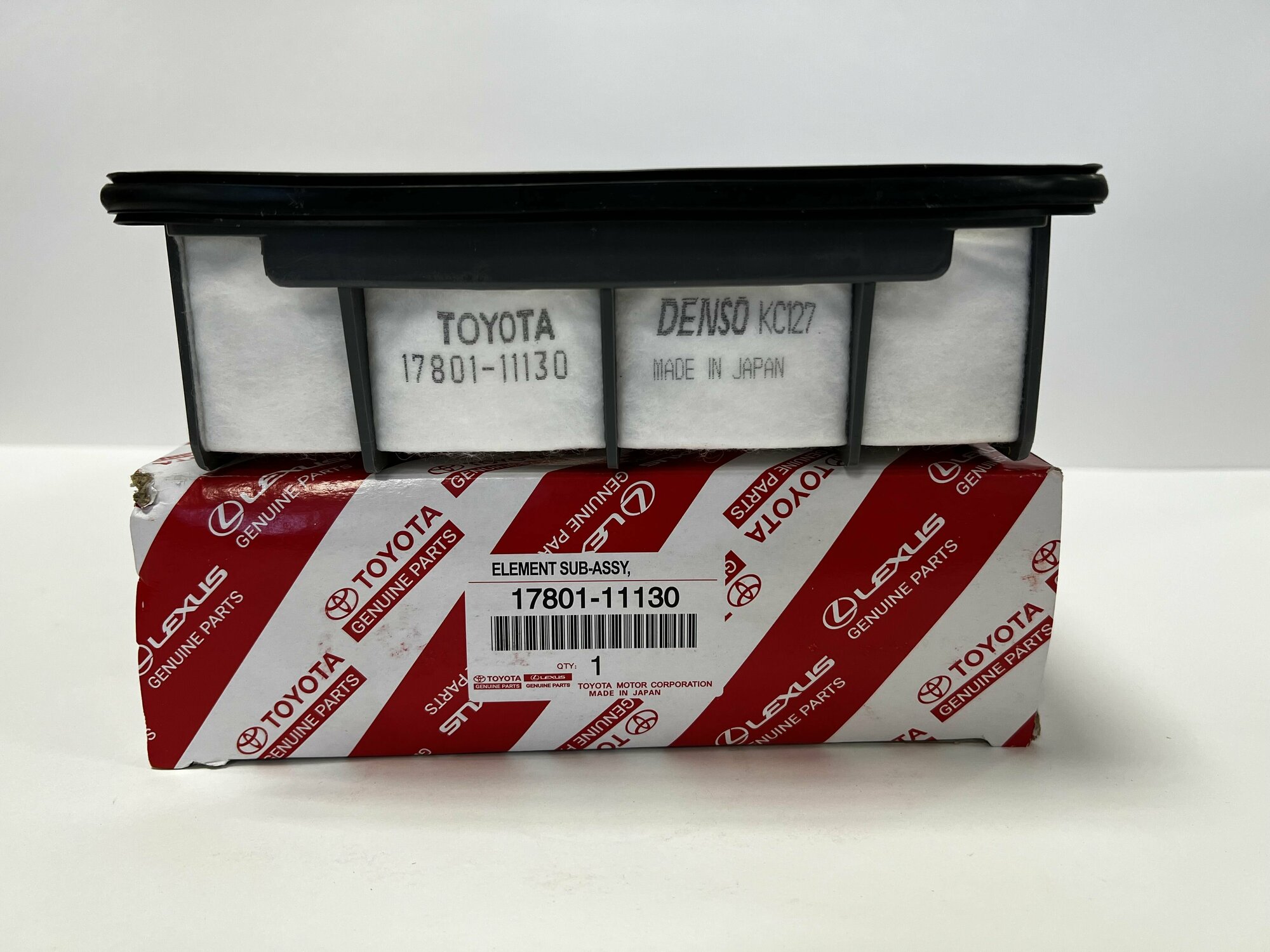 фото Фильтр воздушный Denso 17801-11130 для TOYOTA Land Cruiser Prado 150 (Япония)