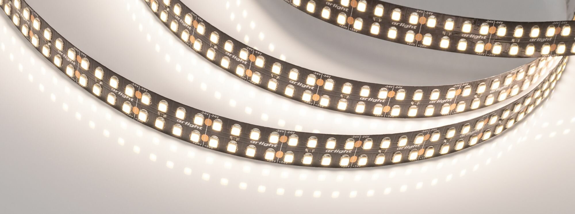 Светодиодная лента Arlight 24W/m 320LED/m 2835SMD дневной белый 5M / - фото №4