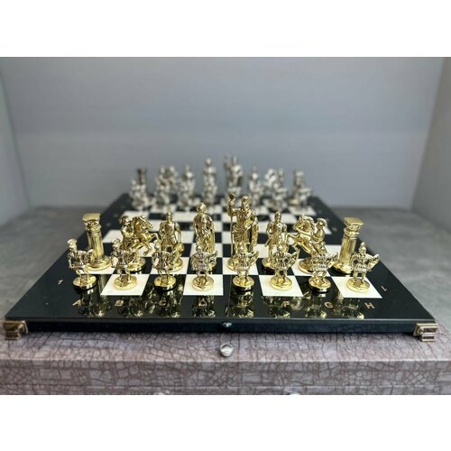Шахматы каменные подарочныеРимское сражение шахматы айвенго40х20х6 см
