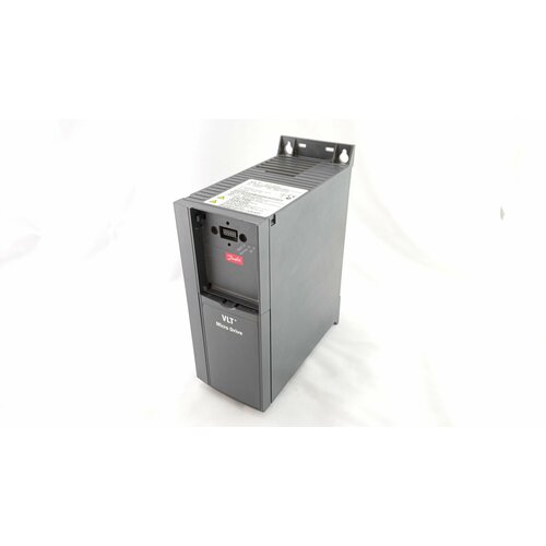 частотный преобразователь danfoss vlt micro drive fc 51 1 5 квт 200 240 1 фаза 132f0005 132F0007 Частотный преобразователь Danfoss VLT Micro Drive FC 51, 1 фаза, 9,6А, 2,2кВт