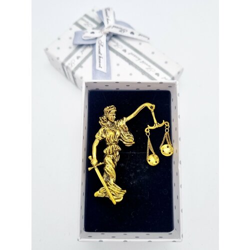 Брошь, золотой статуэтка с часами veronese фемида богиня правосудия bronze ws 696